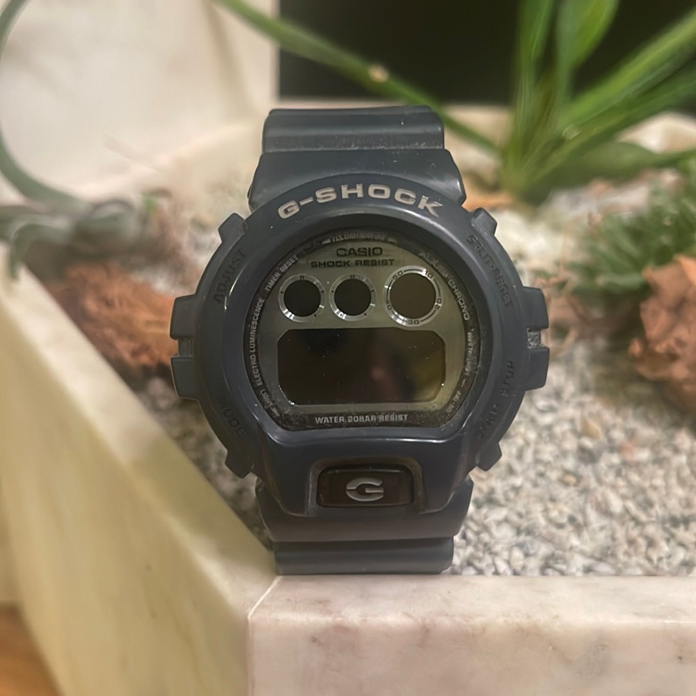 Mens Casio G-Shock Watch - Excellent Condition!